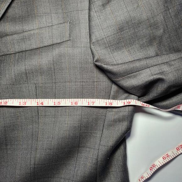 Michael Kors Stylish Gray Suit Jacket Blazer - Picture 4 of 10